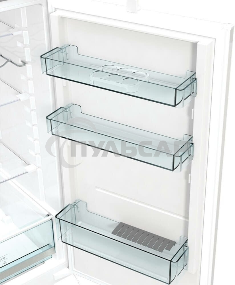 Встраиваемый холодильник Gorenje NRKI418FA0 белый, двухкамерный, 180/68 л., морозилка снизу, No Frost