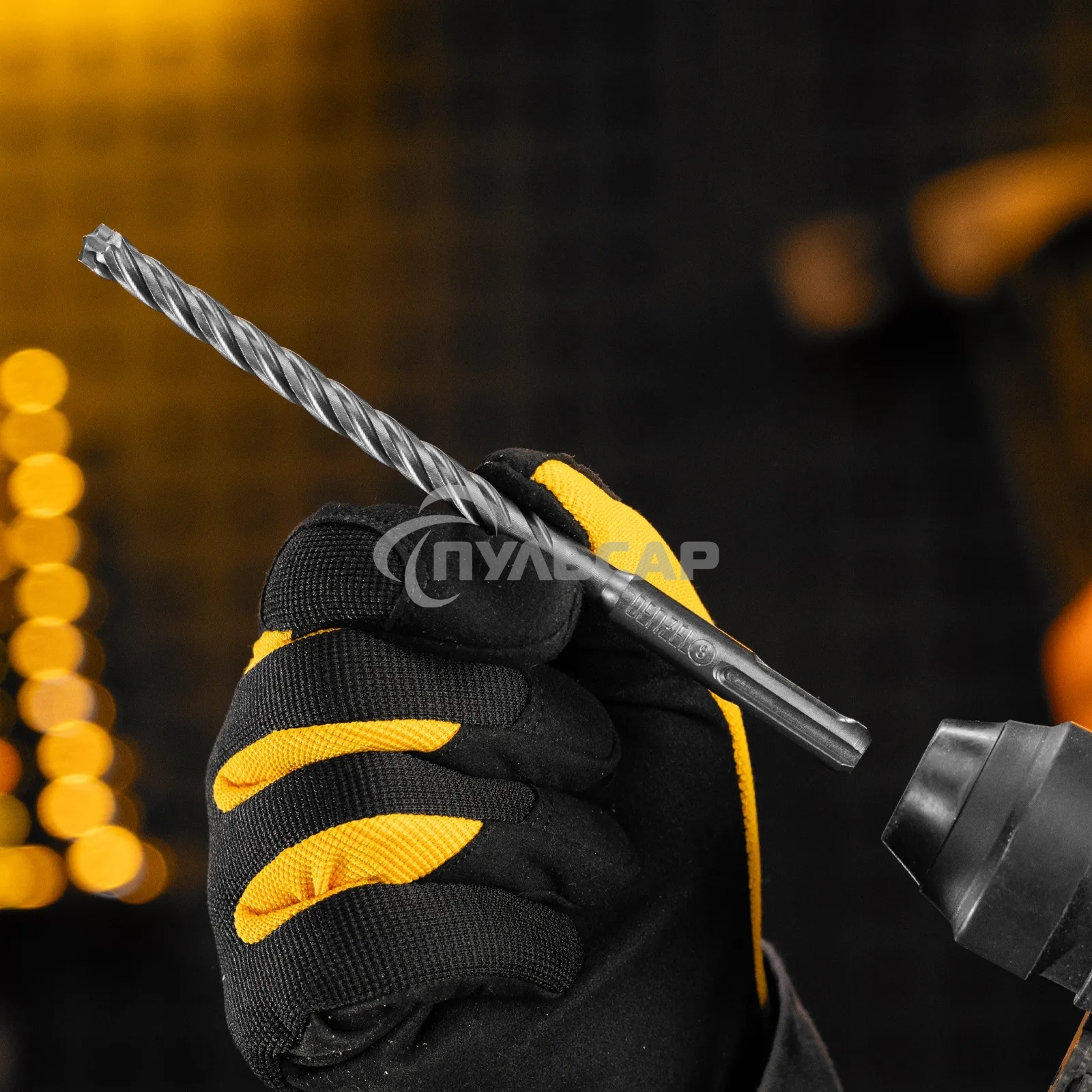 Бур по бетону Denzel цельная крестовая пластина, 8x165 мм, SDS PLUS