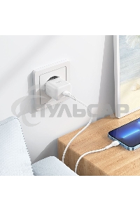 Сетевое зарядное устройство Hoco N32 Glory White 30W 3A+2A+1.5A (PD+QC+AFC) USB Type-C универсальное белый