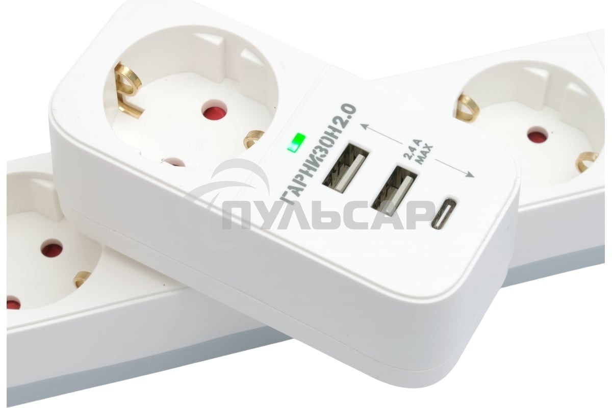 Сетевой фильтр Гарнизон SKT-1-CU2-W 2.0 Мультипорт однорозеточный, 1р, 16А, 1xType-C, 2 х USB, ур.защиты 2+, белый (21440)