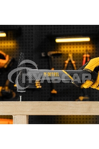 Молоток слесарный Denzel 400 г, кованый, фибергласовая рукоятка c TPR покрытием