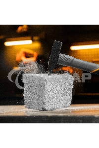 Молоток слесарный Denzel 300 г, кованый, фибергласовая рукоятка c TPR покрытием