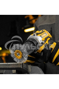 Щетка для дрели Denzel 60 мм, плоская, со шпилькой, нержавеющая витая проволока