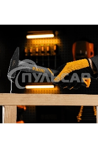 Молоток слесарный Denzel 300 г, кованый, фибергласовая рукоятка c TPR покрытием