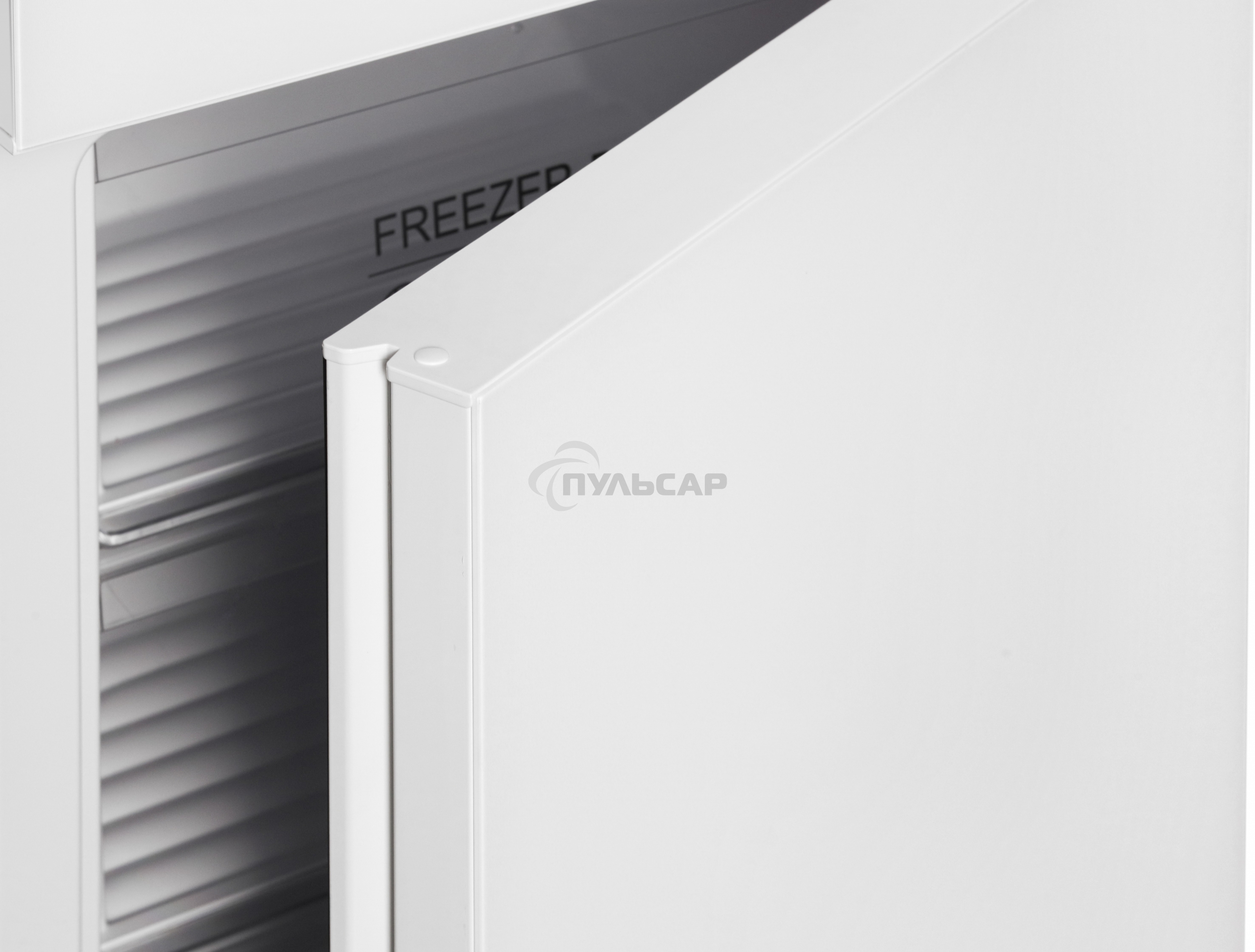 Холодильник Nordfrost RFC 390D NFGW белое матовое стекло двухкамерный 240/95л морозилка снизу