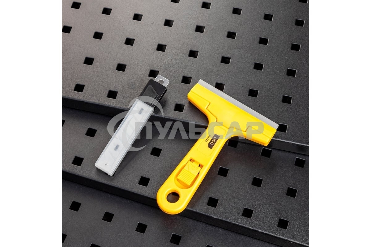 Скребок Deli EDL4723 145мм + 10 лезвий Ширина лезвия: 18 мм. Толщина лезвия: 0,5 мм. Высокопрочный пластик ручки. Лезвие из сплава.