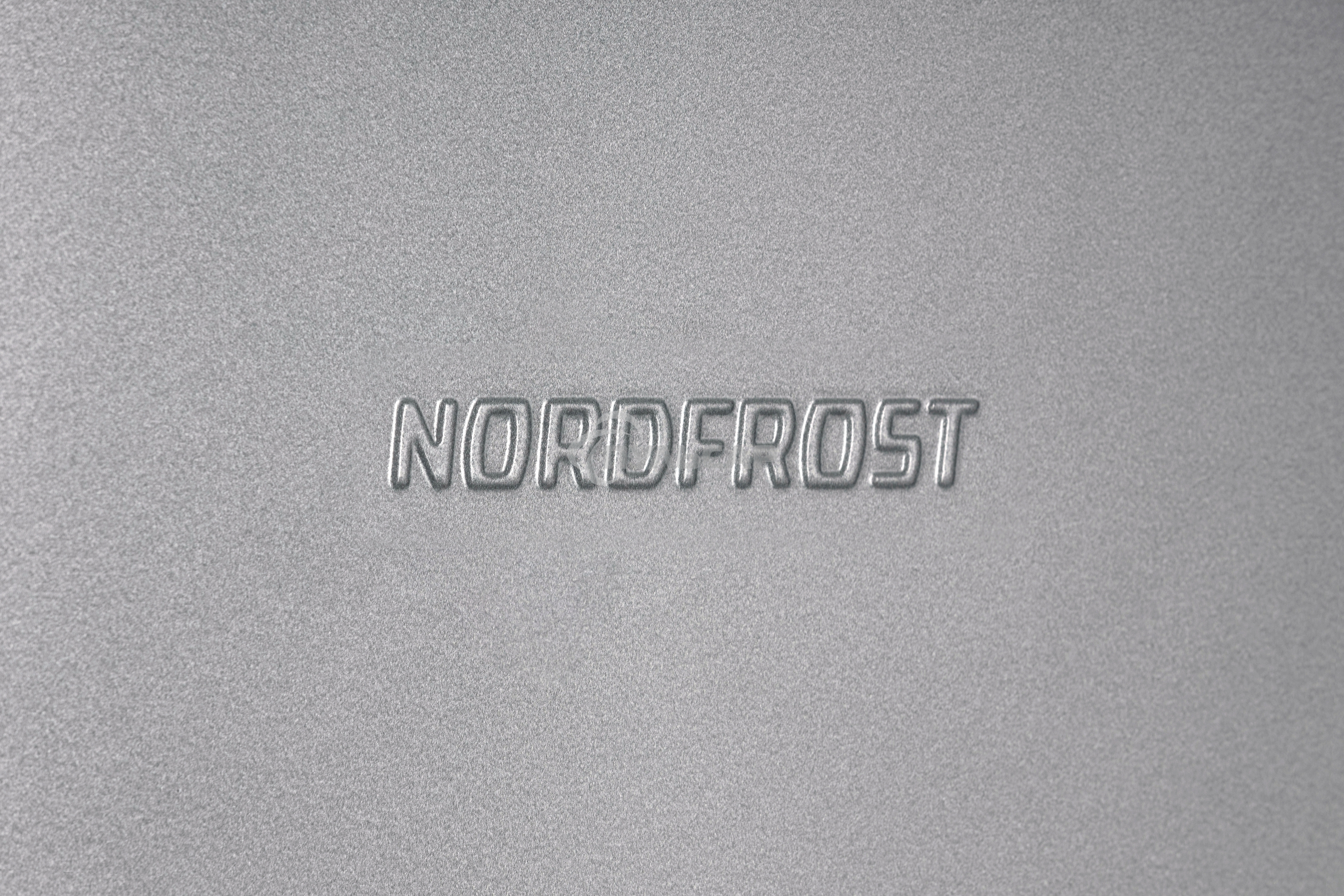 Холодильник Nordfrost NR 402 S серебристый однокамерный 44 л