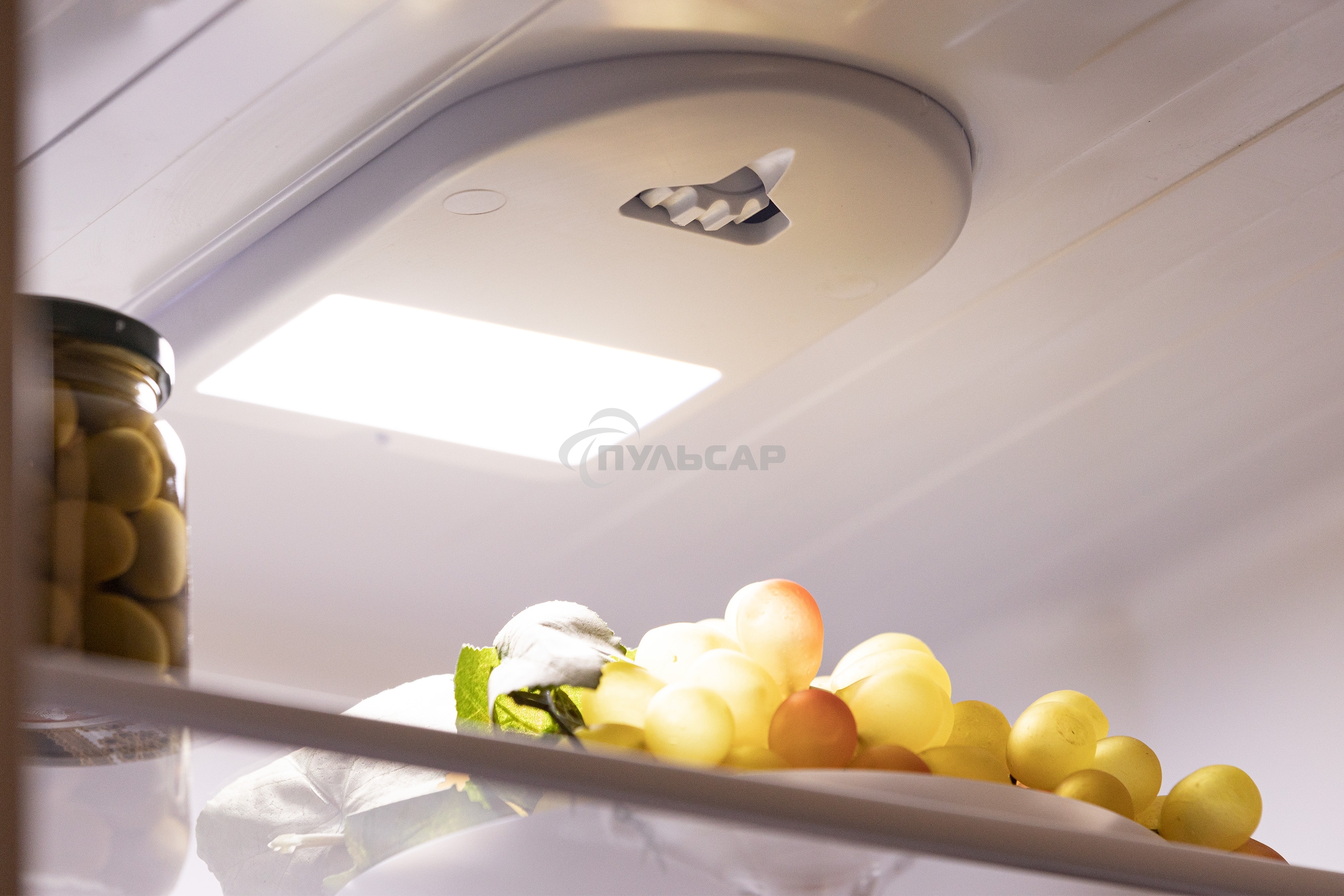 Холодильник Nordfrost NRB 124 S серый двухкамерный 238/70 л морозилка снизу