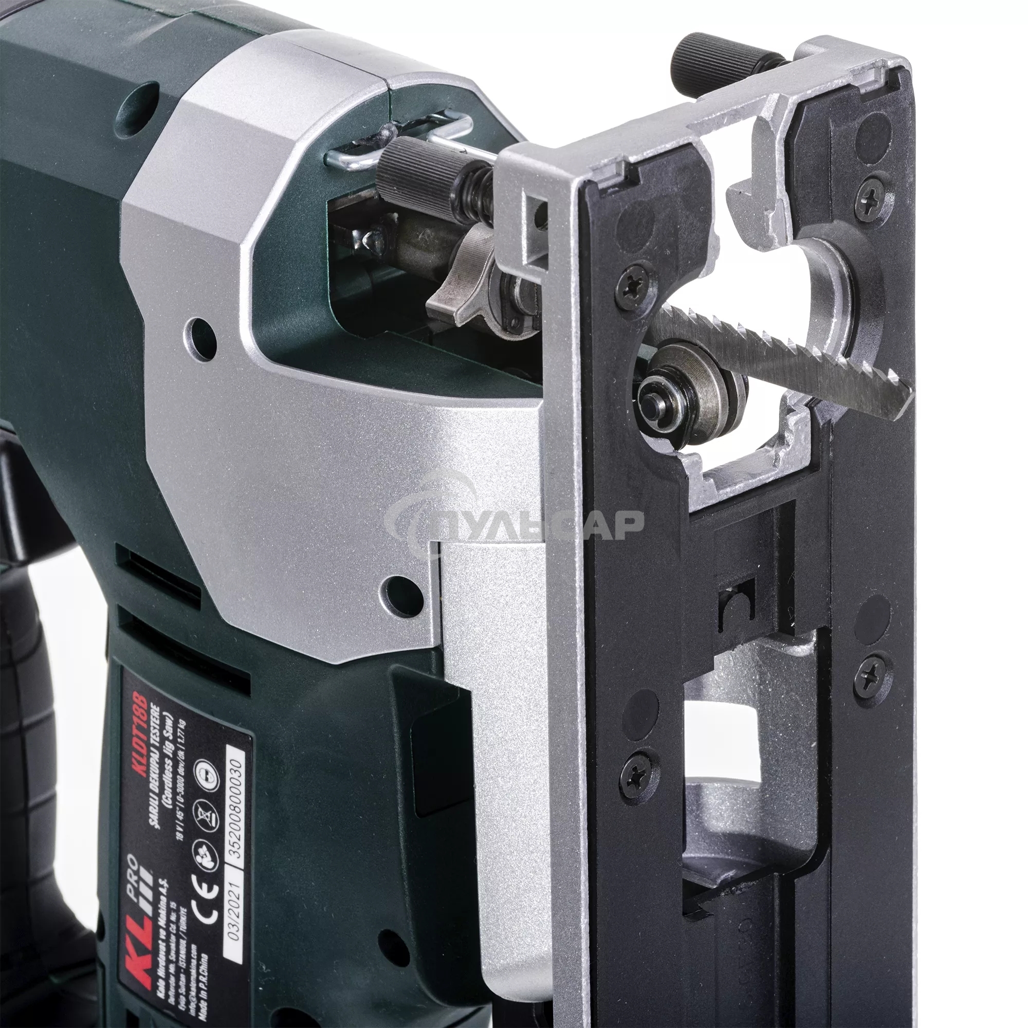 Профессиональный лобзик бесщеточный KLPRO KLDT18B-20 (18В, Li-ion-2шт, 2.0А·ч, патрубок для пылесоса, полотна (дерево/металл, З/У, кейс)