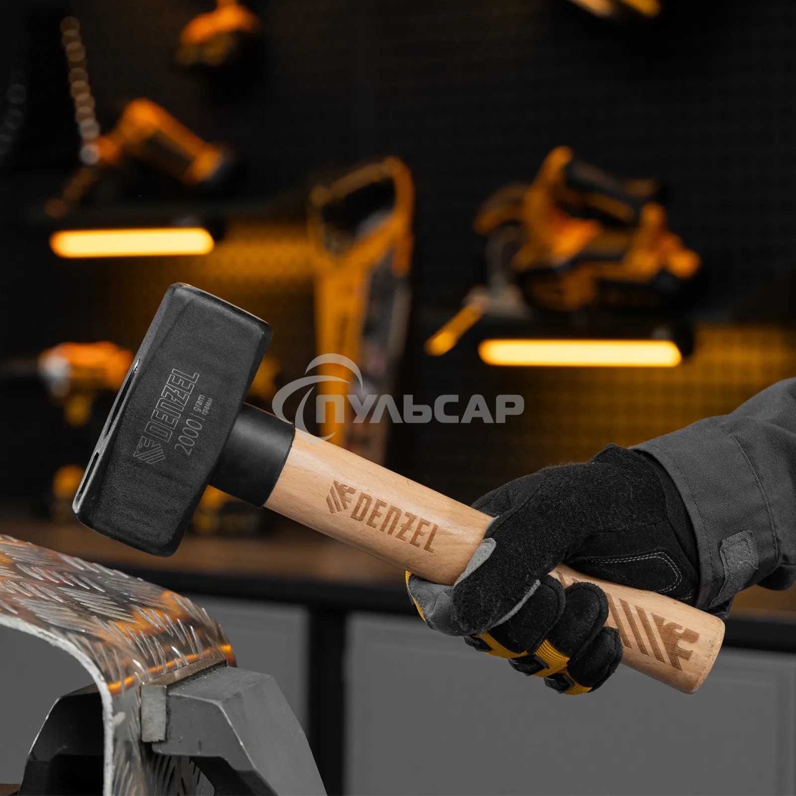 Кувалда Denzel 2000 г, кованая головка, буковая рукоятка