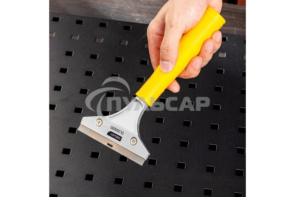 Скребок Deli DL359210 210мм Лезвие SK5, режущая головка из алюминиевого сплава, ручка из полипропилена. Ширина лезвия: 14 мм. Толщина лезвия: 0,5 мм.