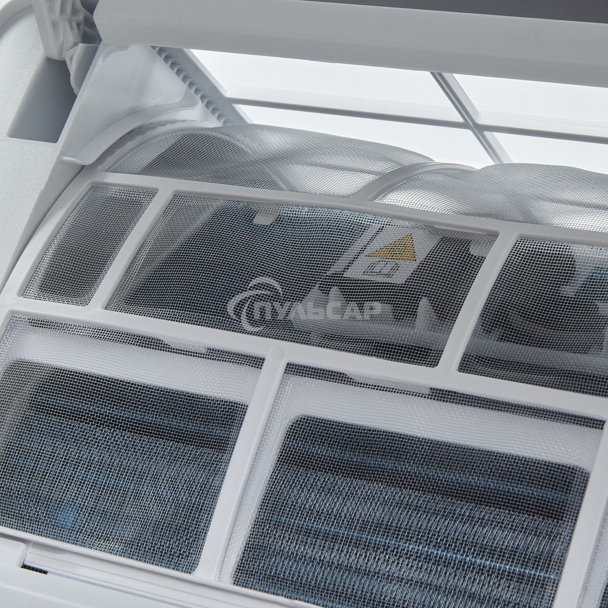 Блок внутренний сплит-системы Ballu Defender BSHI-18HN8 инвертор, 18000 BTU, 54 м², 29 дБ, охлаждение, обогрев, осушение, белый (строго с 10874220)