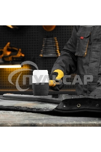 Киянка резиновая Denzel 680 г, черно-белая, фибергласовая рукоятка c TPR покрытием