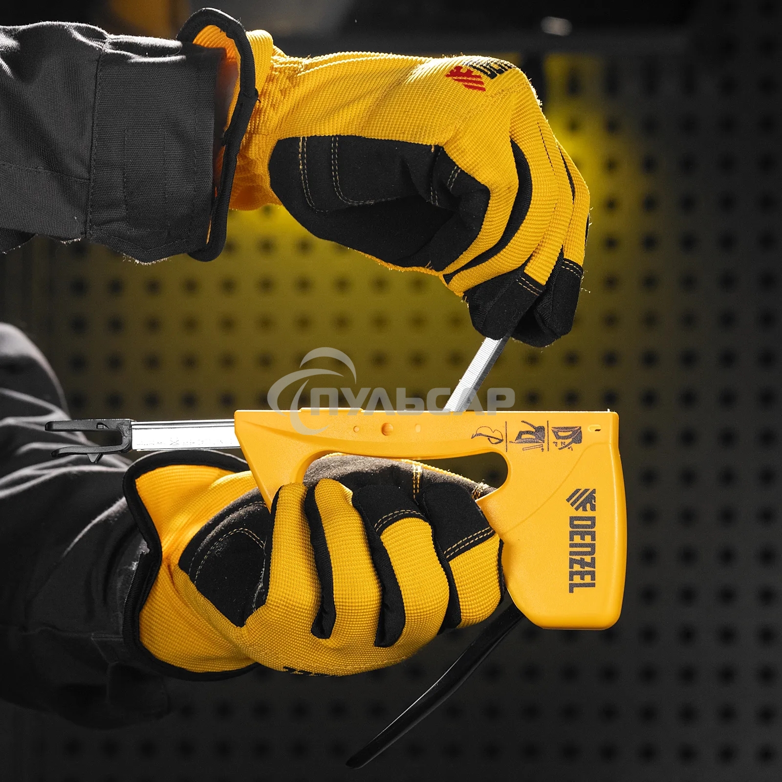 Степлер пластиковый Denzel скобы в комплекте, тип 53, 6-10 мм