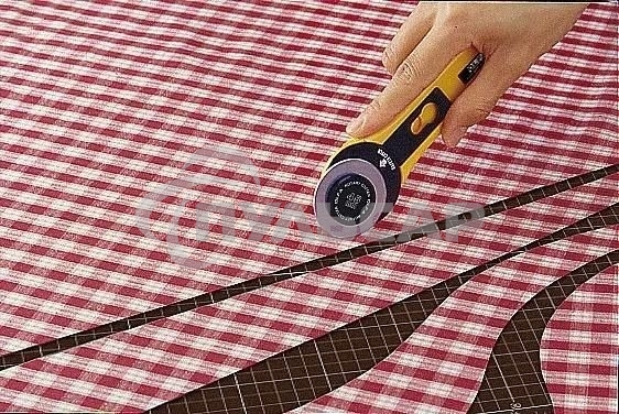 Нож дисковый OLFA OL-RTY-2/G пластик нерж.сталь 1шт