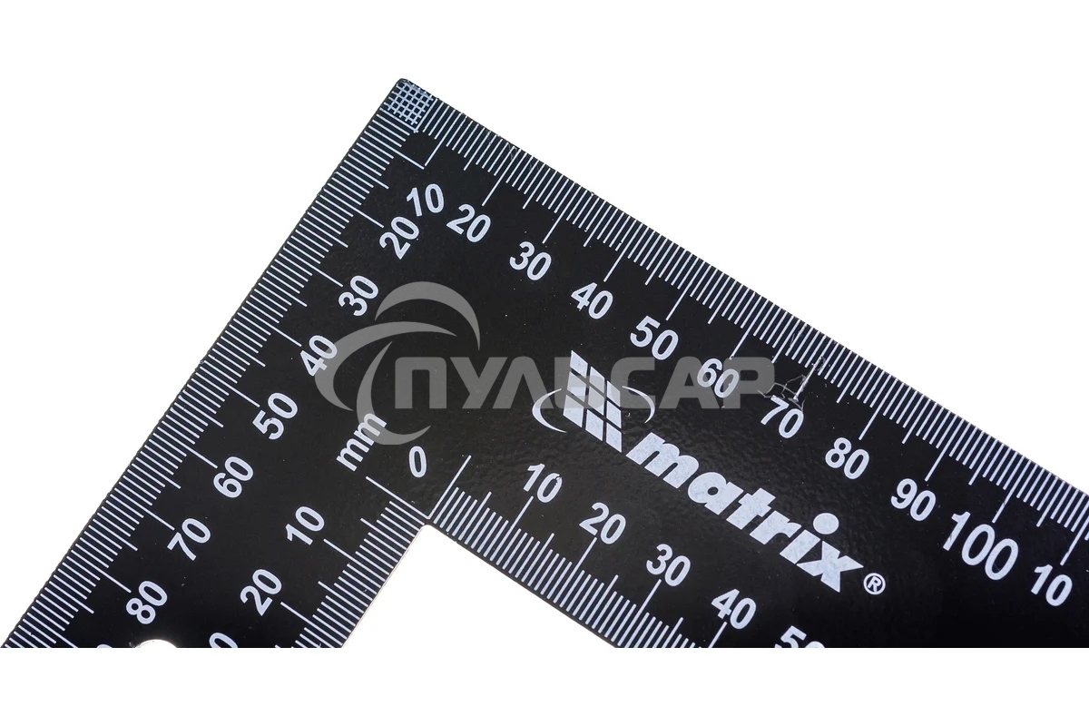 Угольник Matrix 600мм цельнометаллический