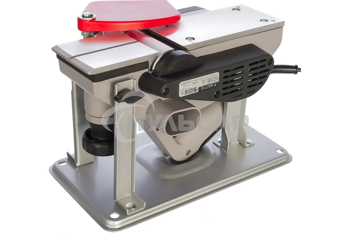 Рубанок ИНТЕРСКОЛ Р-82/710 Рубанок 710Вт,14500о/м,шир/глуб строг 82мм/2.6мм 50.1.0.12