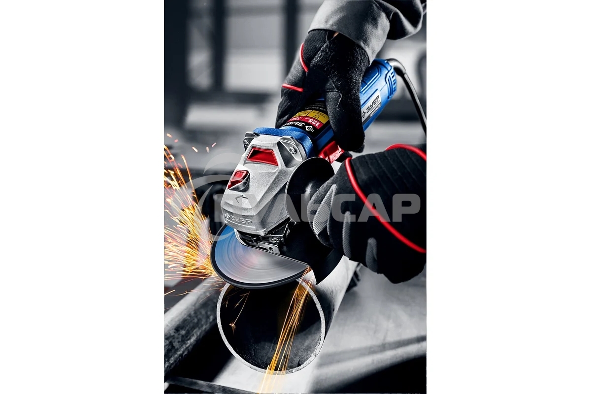 Углошлифовальная машина ЗУБР Профессионал одноруч. хват, пылезащита, 125 мм, 11000 об/мин, 750 Вт УШМ-П125-750