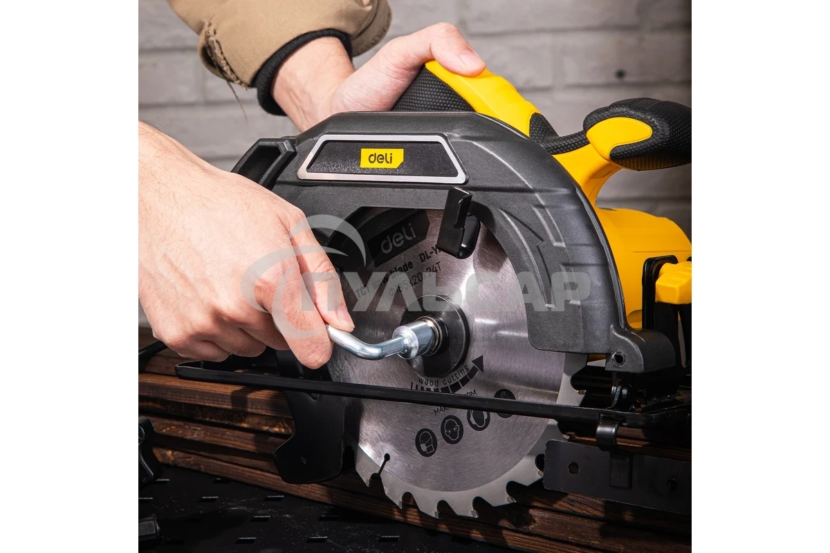 Циркулярная пила Deli DL-YJ185-E1 (1300Вт, 5300об/мин, диаметр диска 185мм)