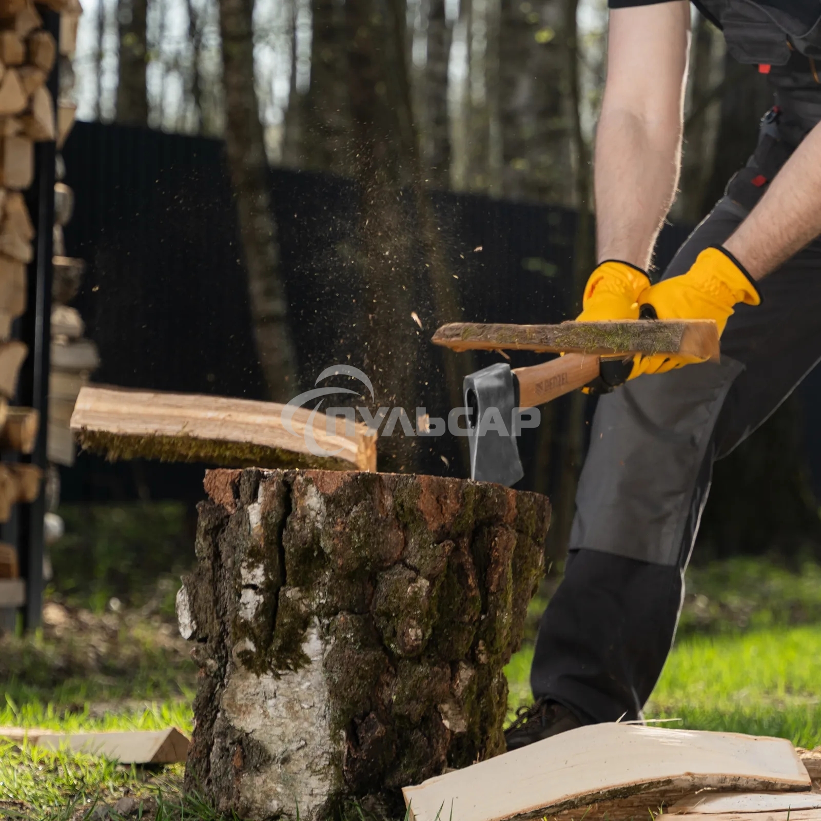 Топор кованый Denzel 680 г, американский тип, буковая рукоятка, 360 мм, EFP