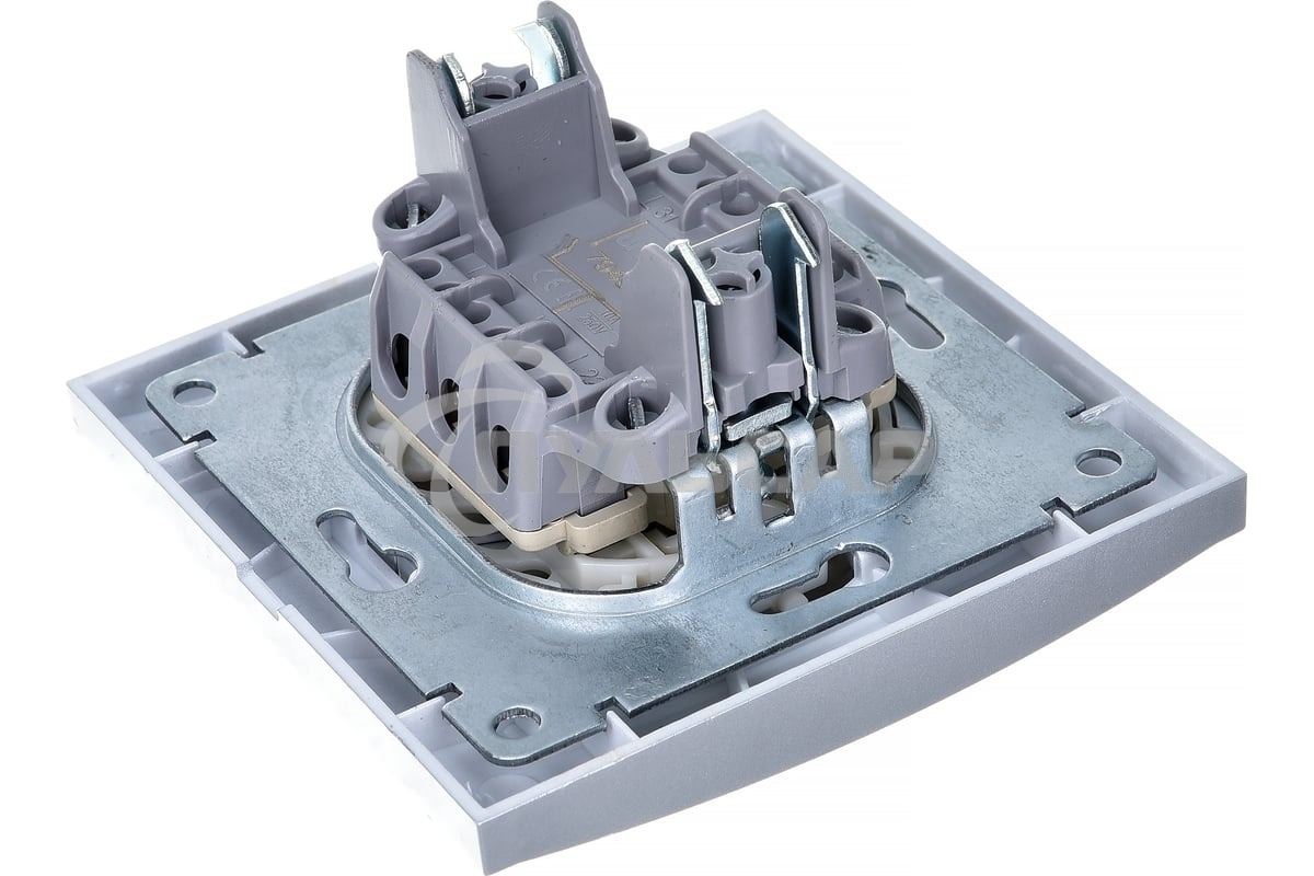 Выключатель 2-кл. СП Бриллиант 10А IP20 серебр. Universal 7949650