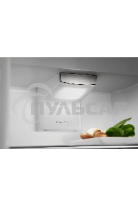 Встраиваемый холодильник Electrolux LNS9TE19S белый, двухкамерный 213/61л, морозилка снизу, No Frost