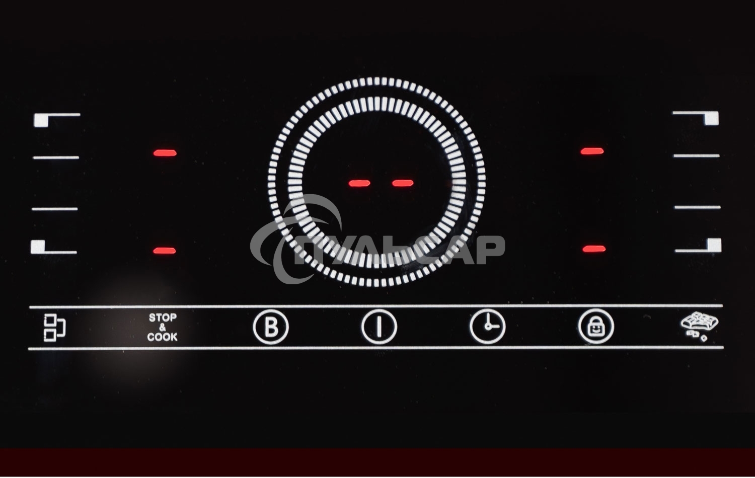 Индукционная варочная панель DeLonghi ELETTRA 4B1P CR независимая, черный