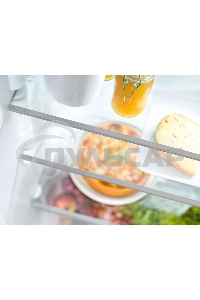 Холодильник Liebherr CUE 3331-26 001 белый двухкамерный 212/84л морозилка снизу