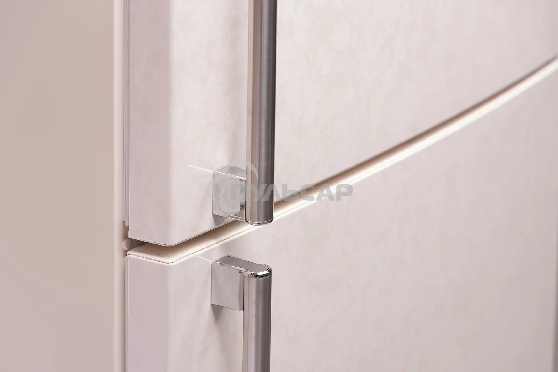 Холодильник Sharp SJ-653GHXJ52R бежевый двухкамерный 400/164 л морозилка снизу, No Frost