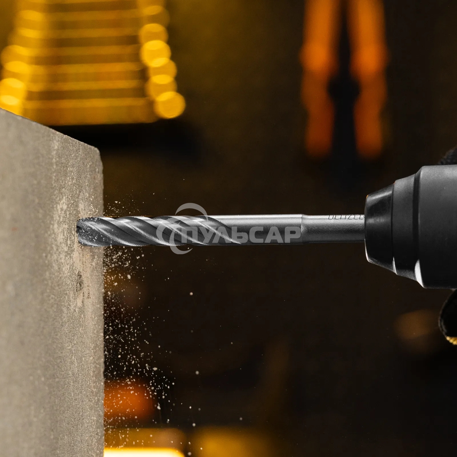 Бур по бетону Denzel цельная крестовая пластина, 12x165 мм, SDS PLUS