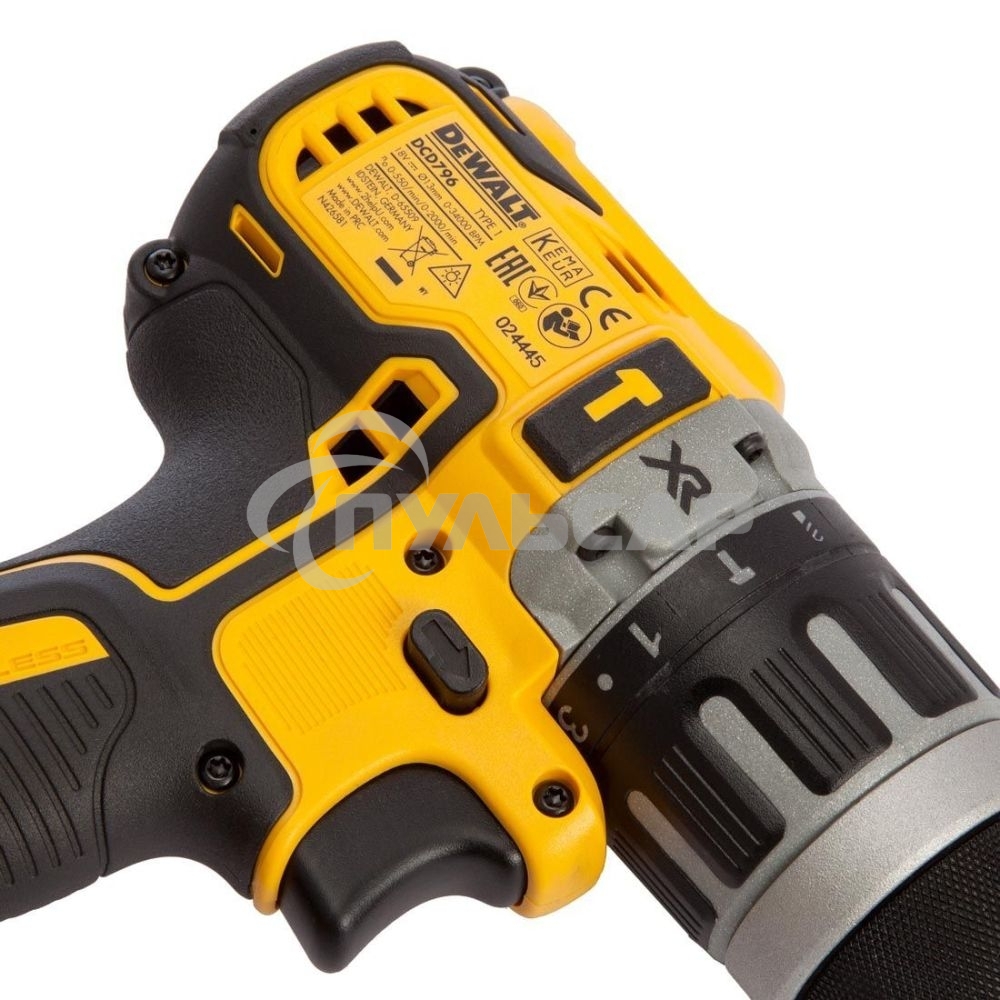 Дрель-шуруповерт DeWalt DCD796D2-QW, Аккумуляторная, 18В, 2 АКБ, Ударная, Кейс