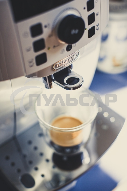 Кофемашина автоматическая DeLonghi ECAM 21.117.SB серебристый/черный, исп. кофе - зерновой/молотый, 1.8 л, 1450 Вт, 15 бар