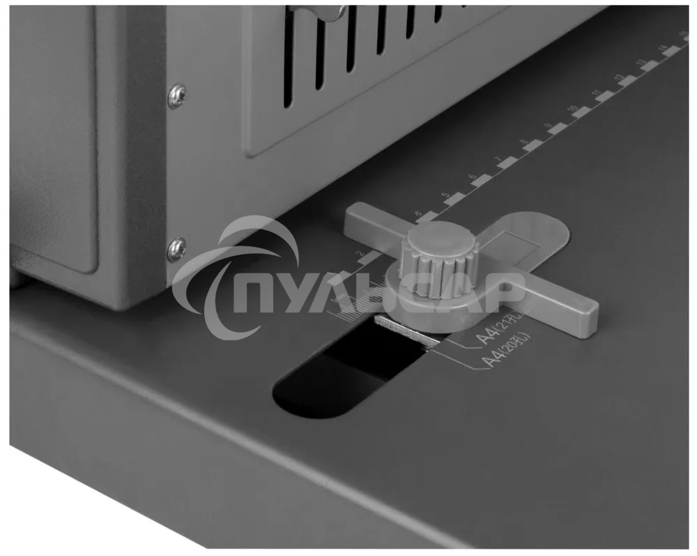 Переплетчик Deli 3874 A4/пластик.пруж. (6-12мм)