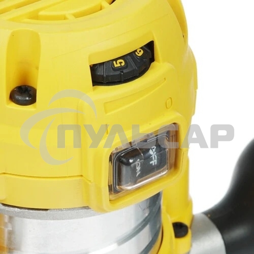 Фрезер DeWalt D26203. 900 Вт,16000-27000 об/мин,ход-55 мм