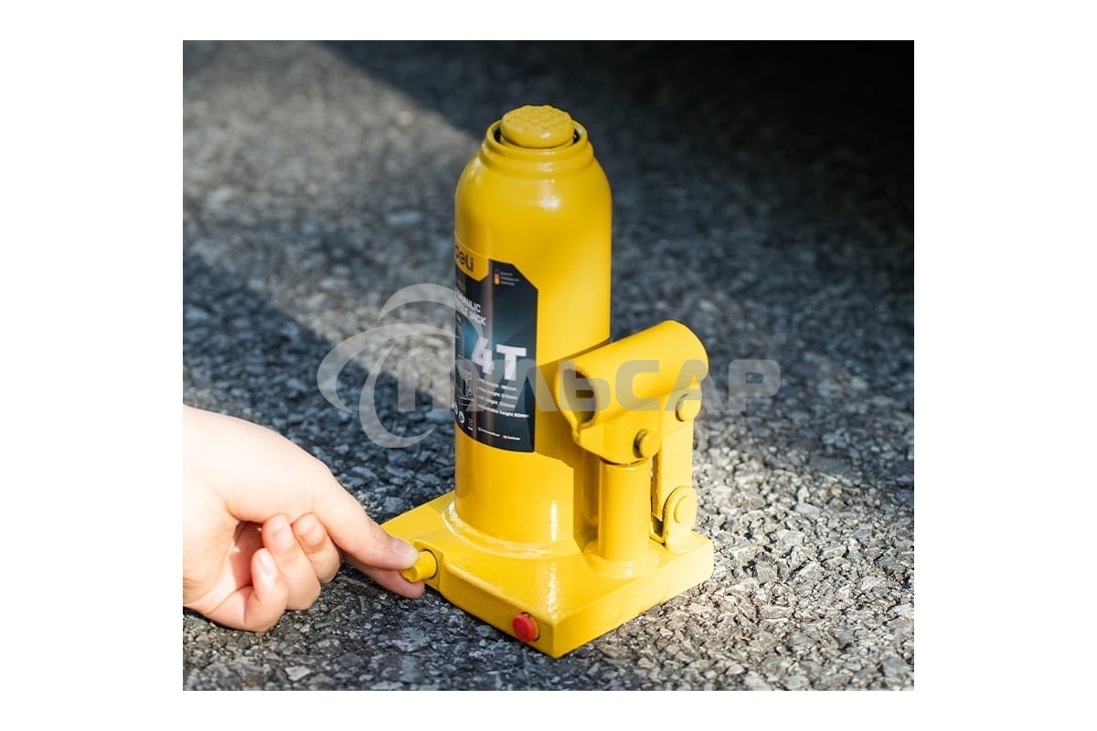 Домкрат бутылочный гидравлический Deli DQ71004 макс.грузоподъемность 4 т