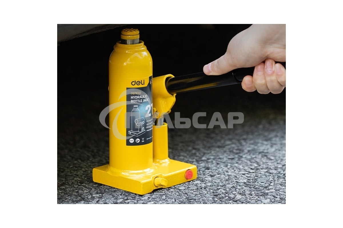 Домкрат бутылочный гидравлический Deli DQ71002 макс.грузоподъемность 2 т