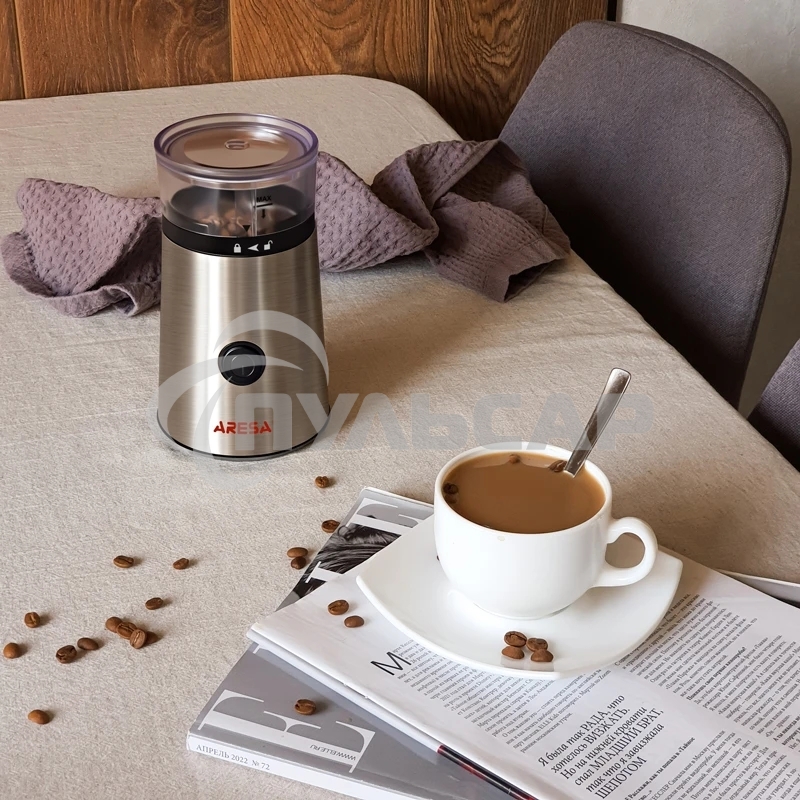 Кофемолка ARESA AR-3605 220-240В 50Гц 300Вт Вместимость контейнера для зерен 65 г. Корпус из металла, прозрачная крышка Импульсный режим работы Нож из нержавеющий стали Защита от случайного включения Возможность помола специй, орехов и сухофруктов