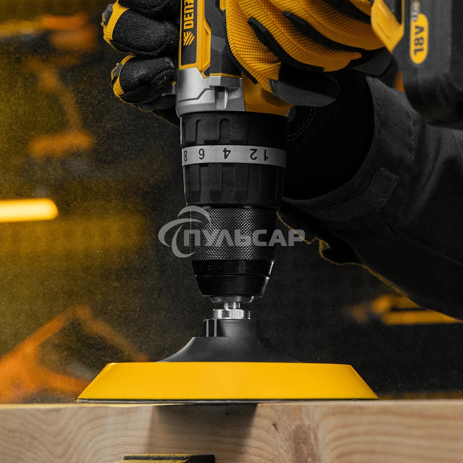 Тарелка опорная Denzel для дрели и УШМ с липучкой, 150 мм, мягкая, с адаптером c М14 на d8