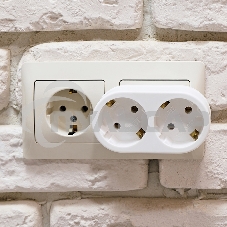 Двойник электрический 16 А с заземлением белый Rexant