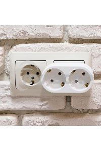 Двойник электрический 16 А с заземлением белый Rexant
