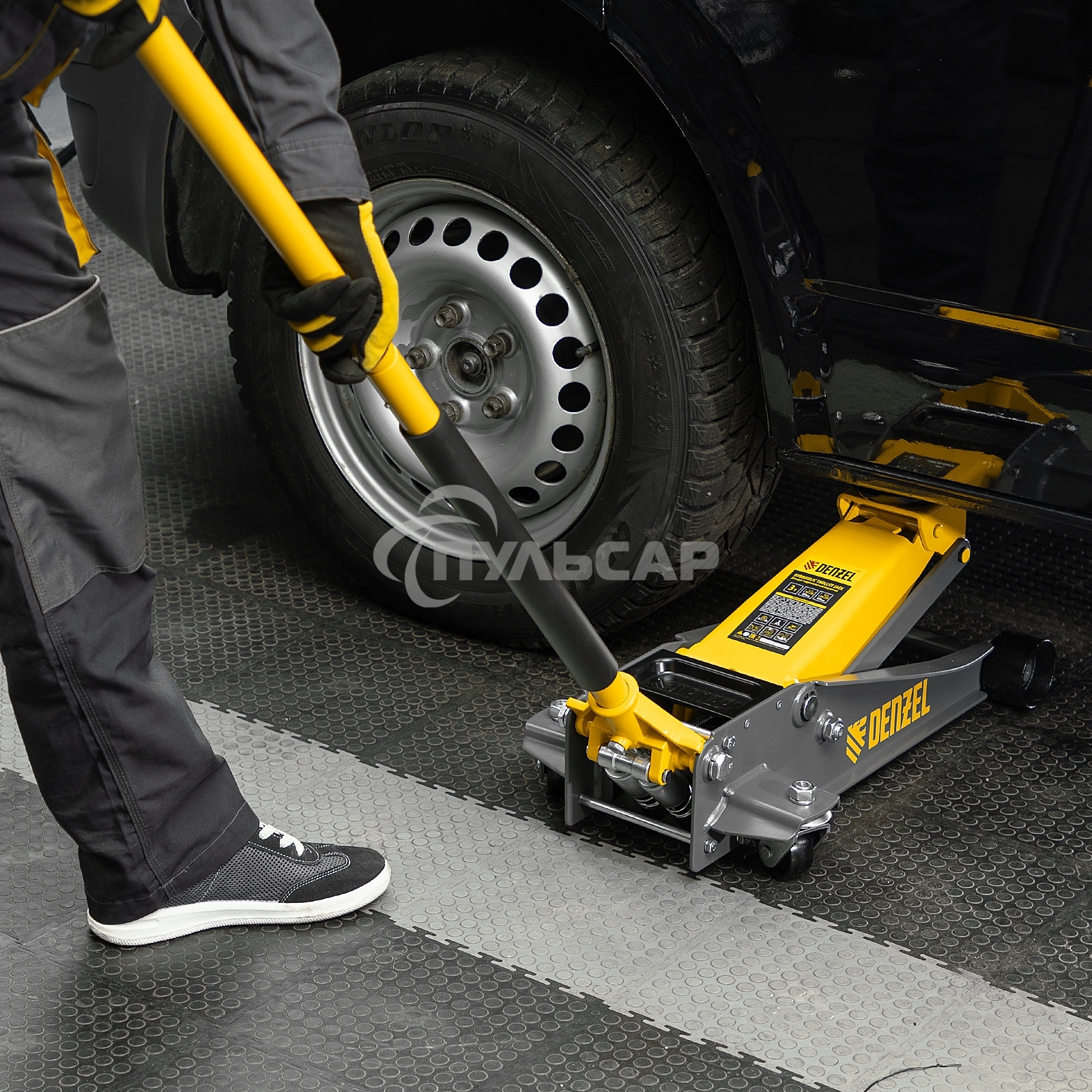 Домкрат гидравлический подкатной Denzel 3 т, 125-470 мм, быстрый подъем, проф. 51260