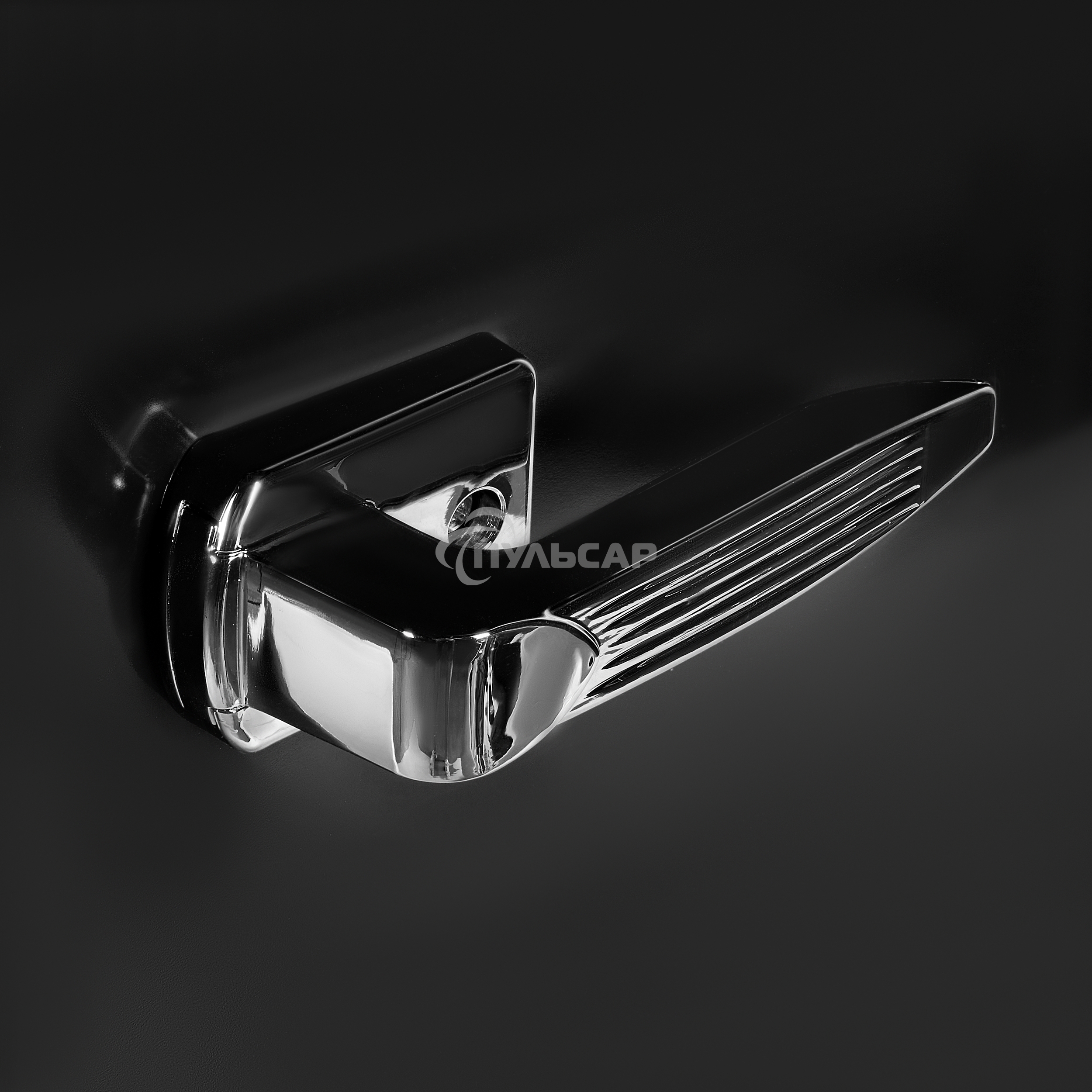 Холодильник Maunfeld MFF83RB черный однокамерный 85л