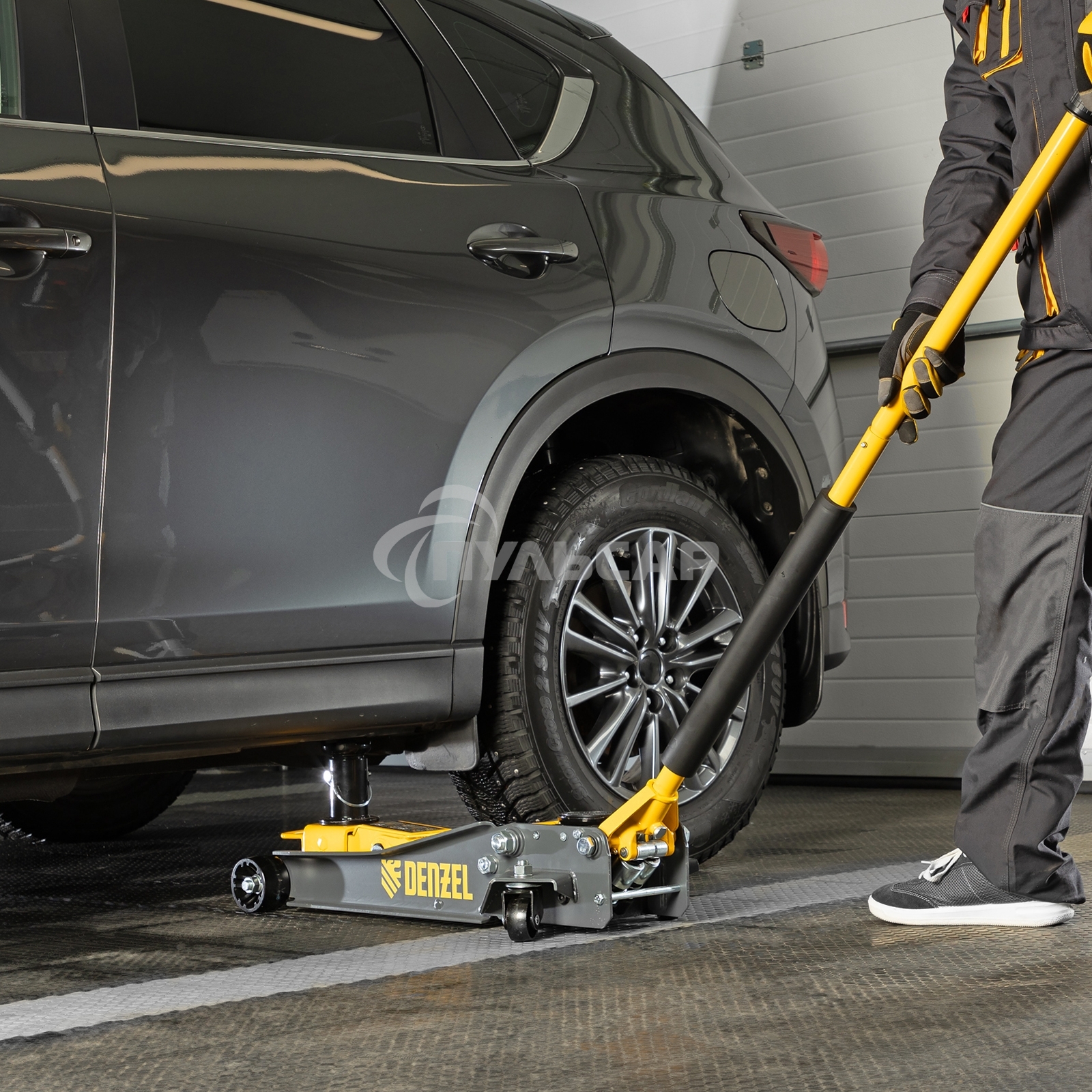 Домкрат гидравлический подкатной Denzel 2/3 т, 98-770 мм, быстрый подъем, низ. подхват, проф, SUV 51270