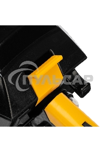 Пила цепная бензиновая DGS-4516, шина 40 см, 45см3, 3,0 л.с., шаг 3/8, паз 1,3 мм, 57 зв Denzel