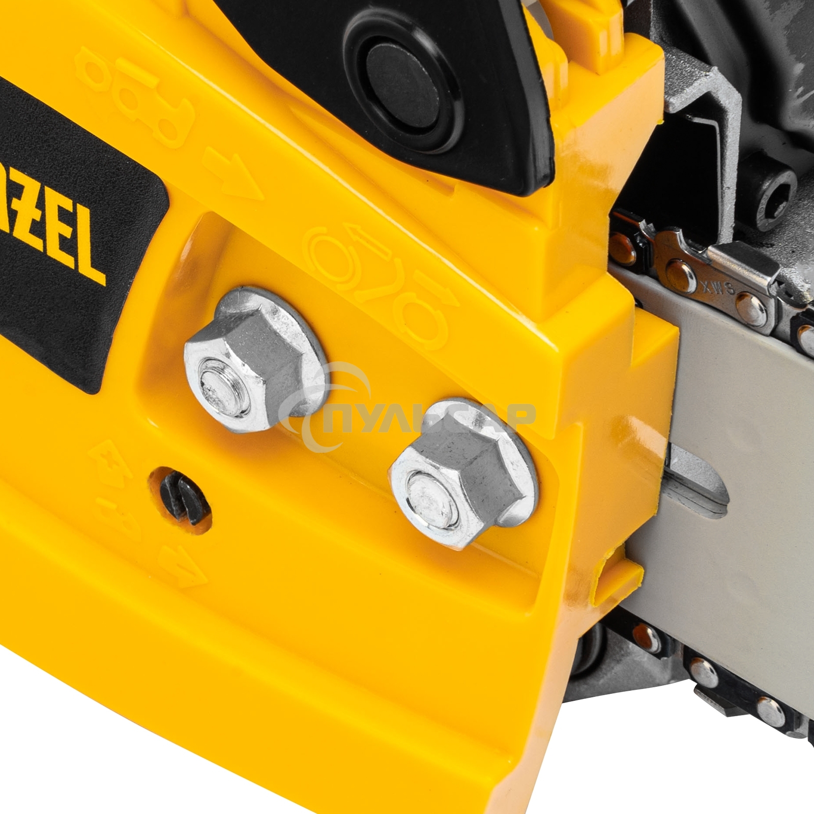 Пила цепная бензиновая DGS-4516, шина 40 см, 45см3, 3,0 л.с., шаг 3/8, паз 1,3 мм, 57 зв Denzel