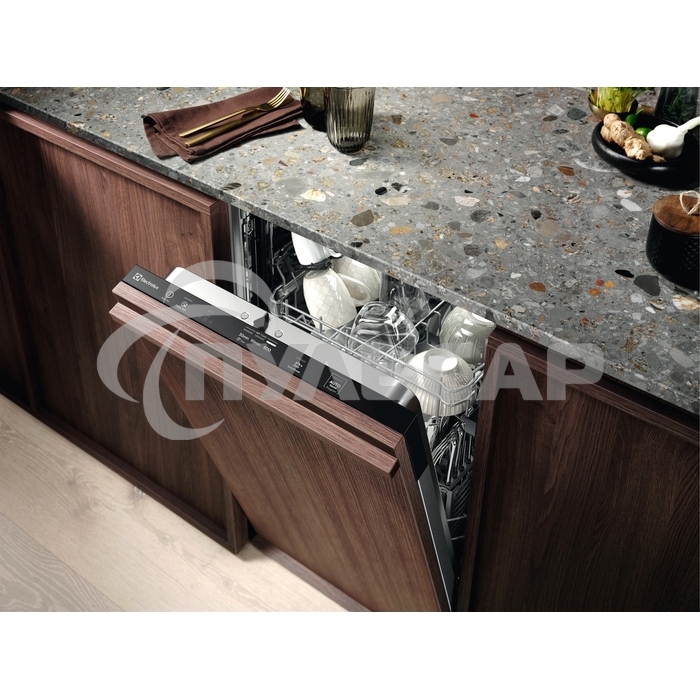 Встраиваемая посудомоечная машина Electrolux EEA22100L, черный, 44.6 см, 9 компл., 47 дБ, класс A+++