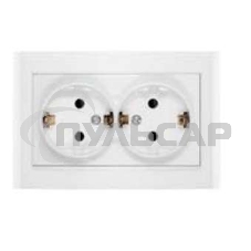 Розетка 2-м СП Бриллиант защ. шторки с заземл. бел. UNIVersal 7947540