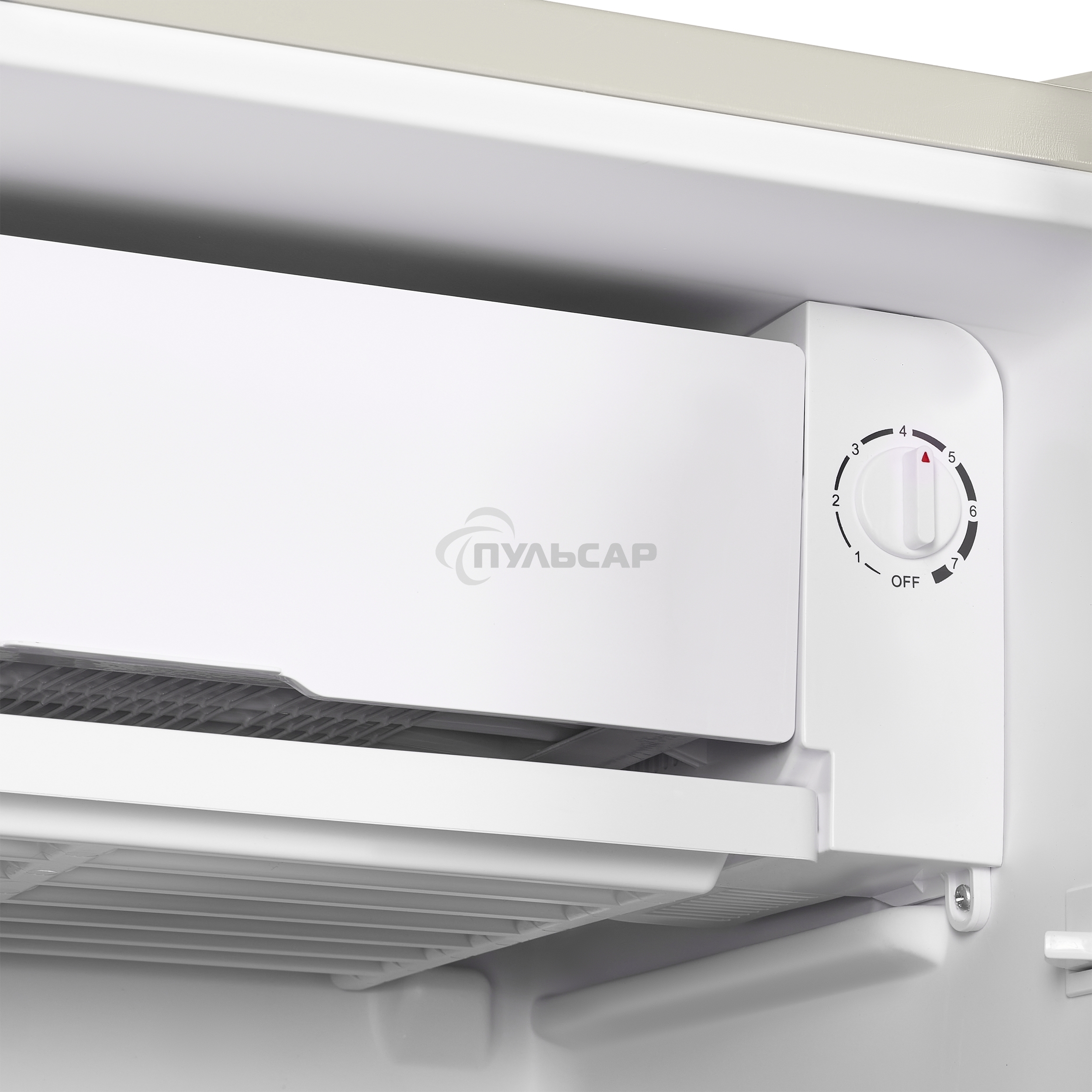 Холодильник Maunfeld MFF83RBG бежевый однокамерный 85л