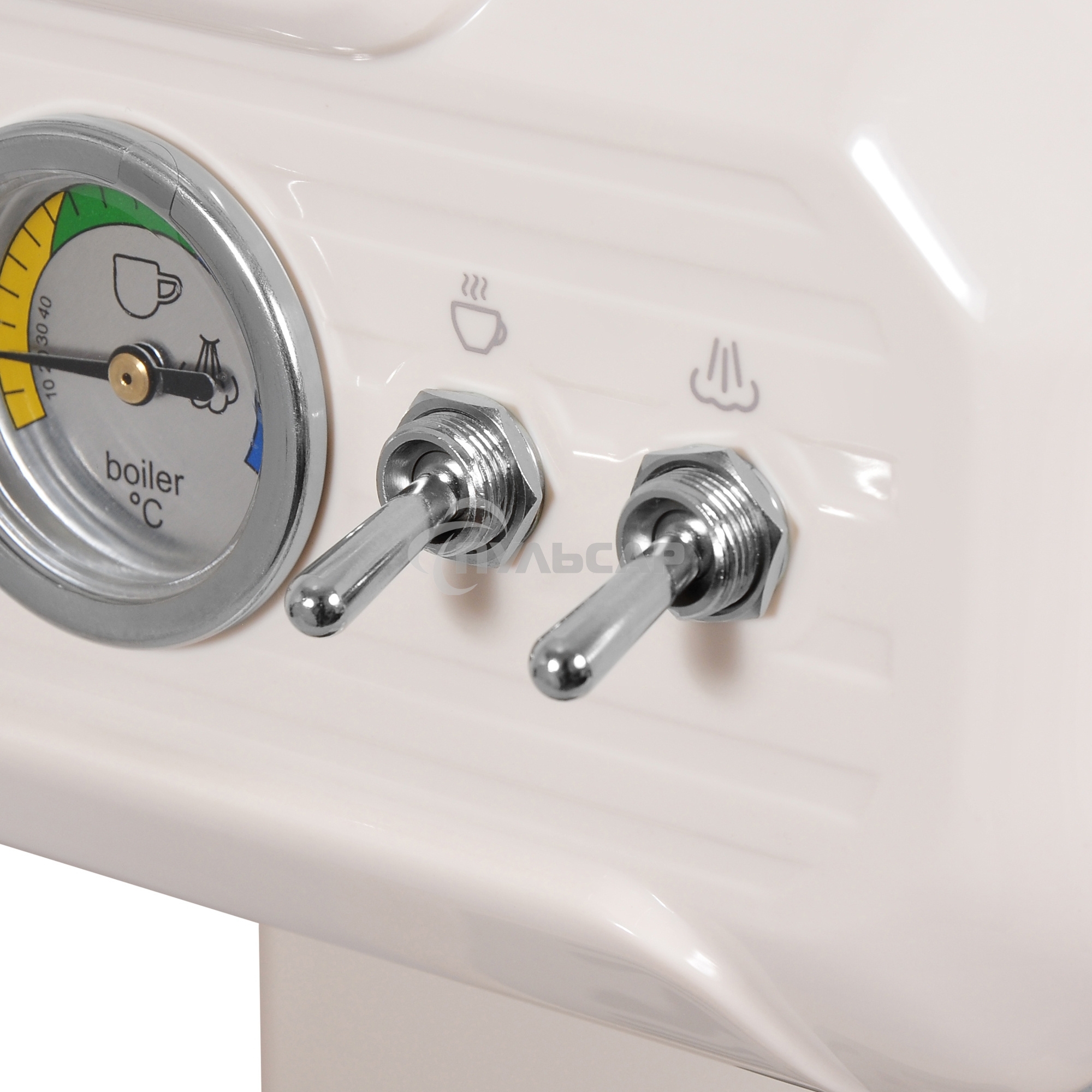 Кофеварка рожковая Hyundai HEM-5300 бежевый/серебристый, исп. кофе - молотый, 1.5 л, 850 Вт, 20 бар