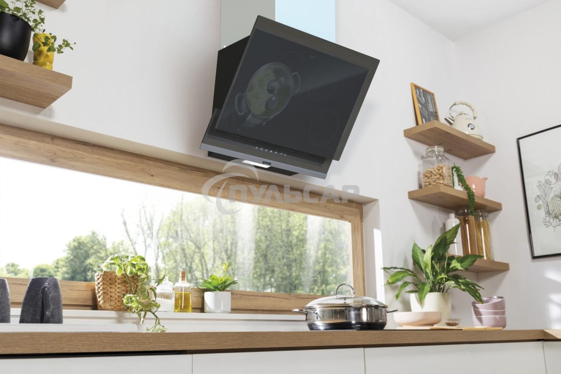 Вытяжка наклонная Gorenje WHI649X21P черный/серебристый, 60 см, 740 куб. м/ч, 67 дБ